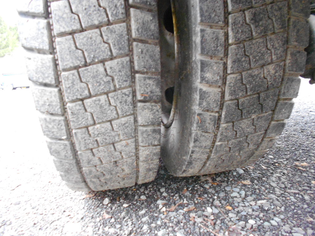 Dreiseitenkippen MAN LE8.150 mit Kran Palfingen PFG7001