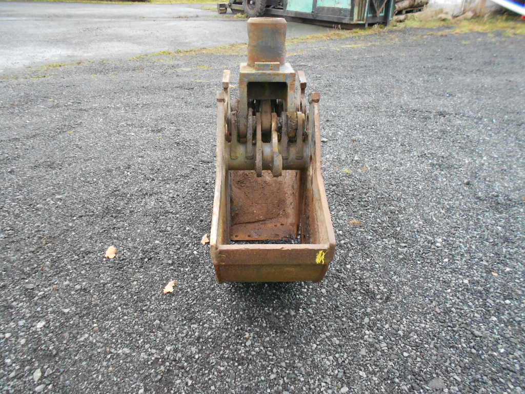 Greifer / Schaufel für Bagger Teileträger