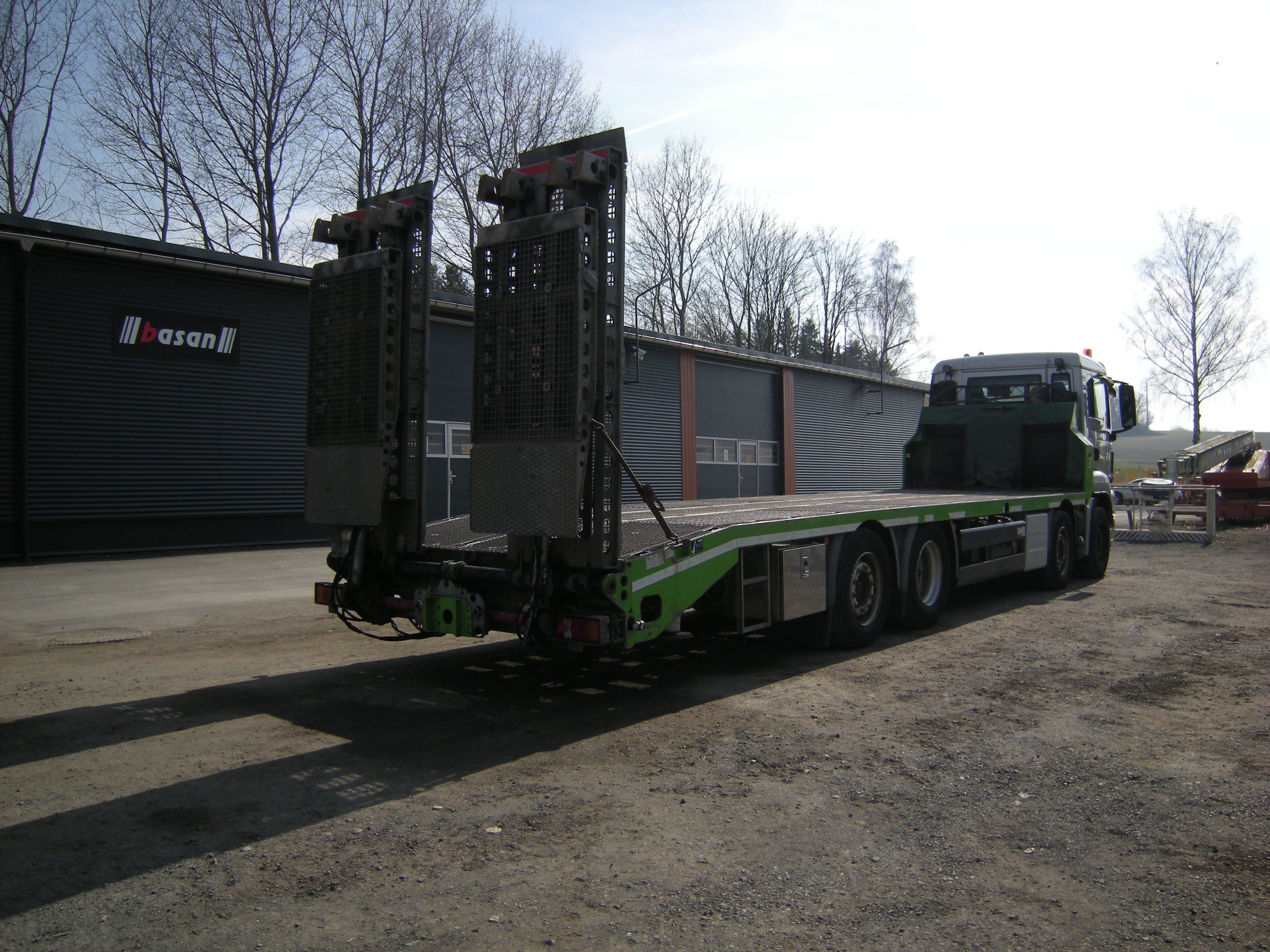 MAN 35.400 Zanner Plateau, Rampen, Winde