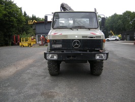 Mercedes-Benz Unimog U 1250 / U427/11 mit Kran