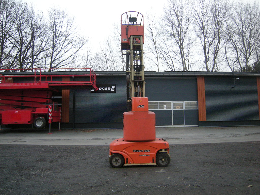 JLG Toucan 1010