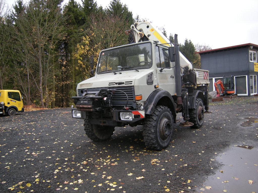 Mercedes Benz Unimog U2100 mit Kran Palfinger PK14500D
