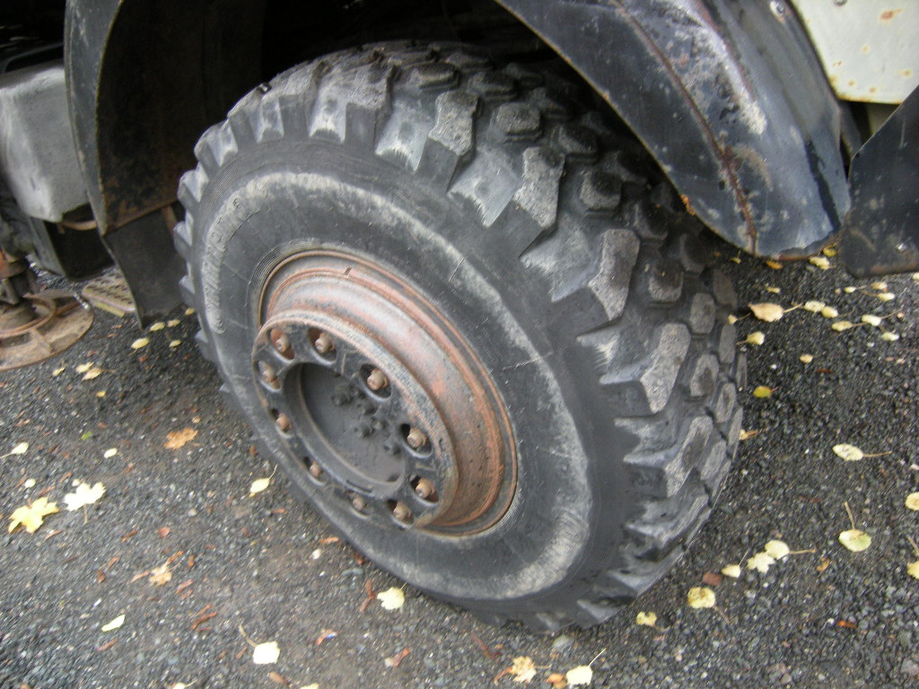 Mercedes Benz Unimog U2100 mit Kran Palfinger PK14500D