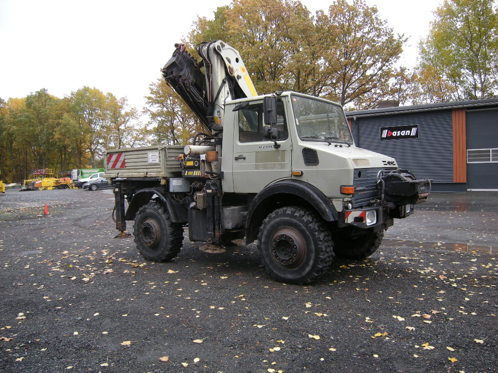 Mercedes Benz Unimog U2100 mit Kran Palfinger PK14500D