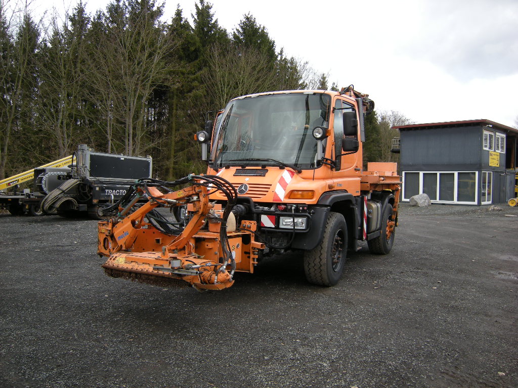 Mercedes Benz Unimog U400 Mähzug, Mulag