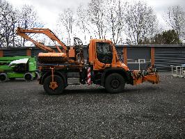 Mercedes Benz Unimog U400 Mähzug, Mulag