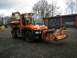 Mercedes Benz Unimog U400 Mähzug, Mulag