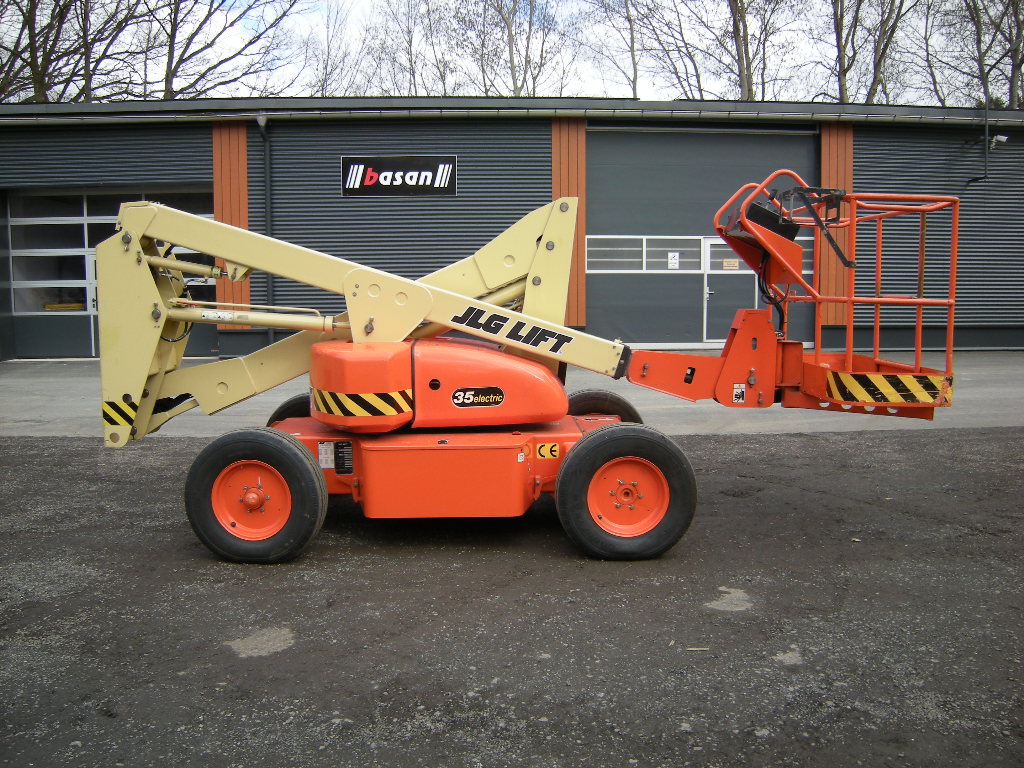 JLG 35E