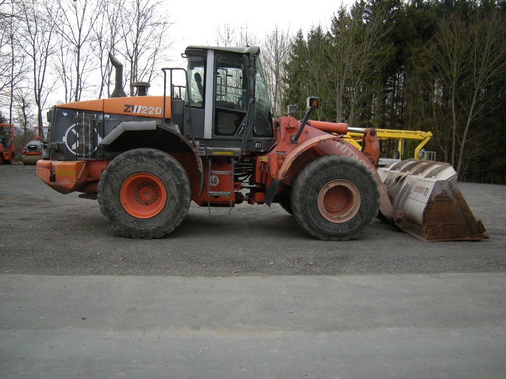 Radlader Hitachi ZW200