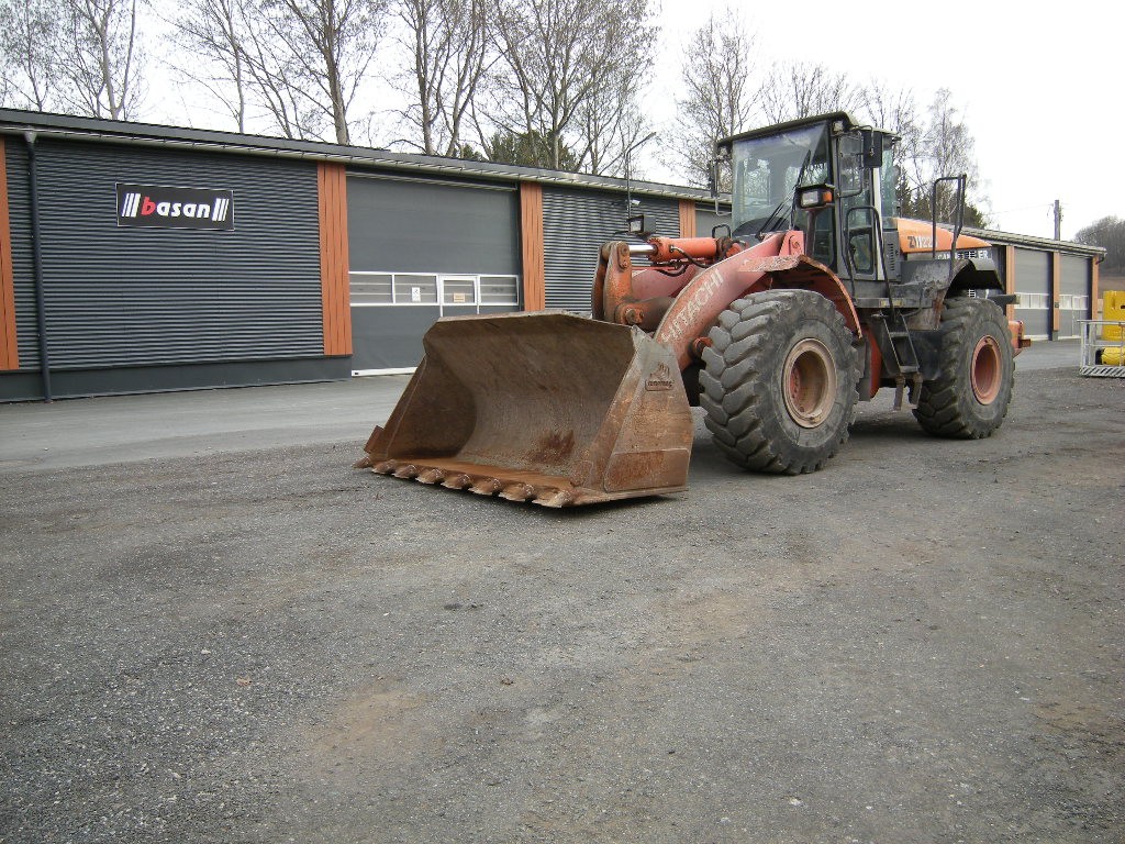 Radlader Hitachi ZW200