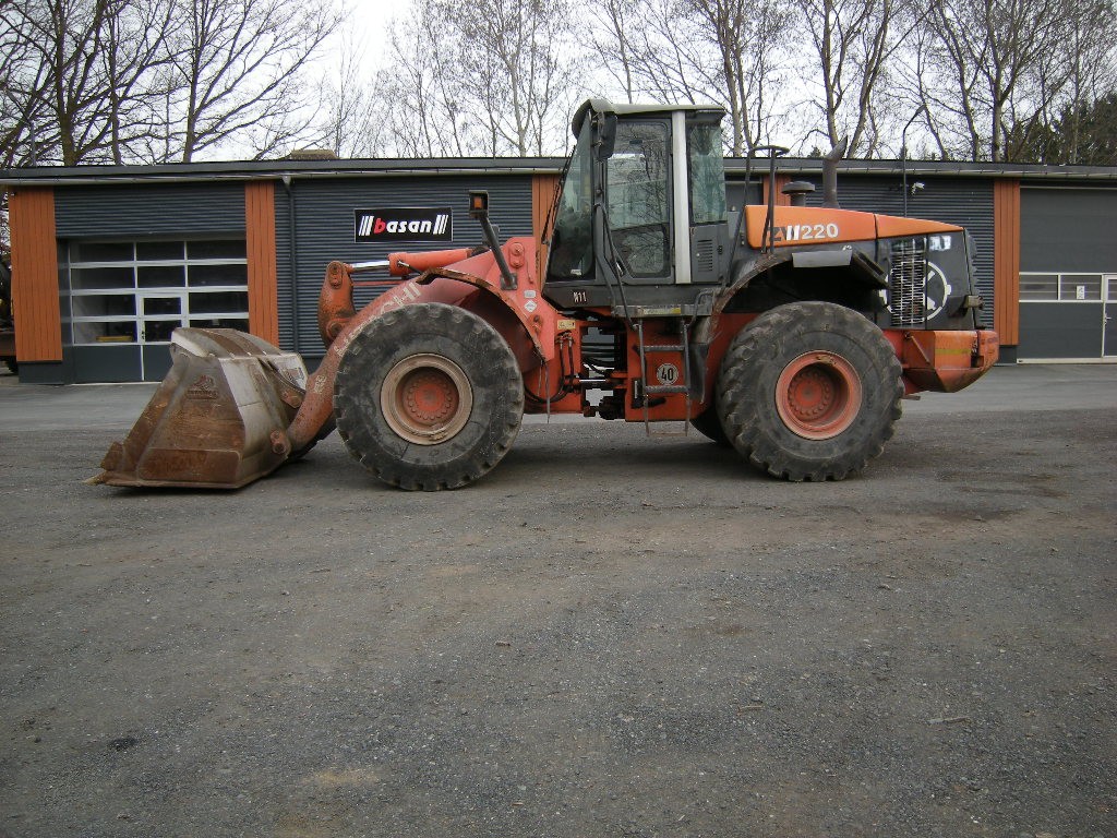 Radlader Hitachi ZW200