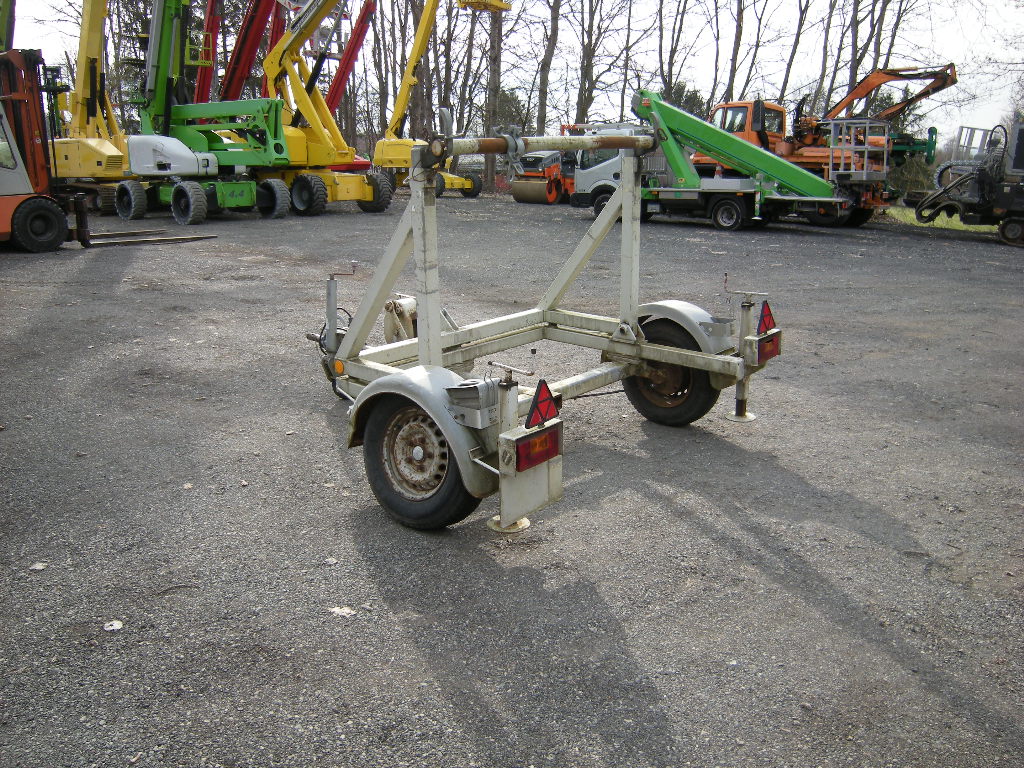 Anhänger für Kabeltrommeln Jacob Thaler !Achse verbogen!