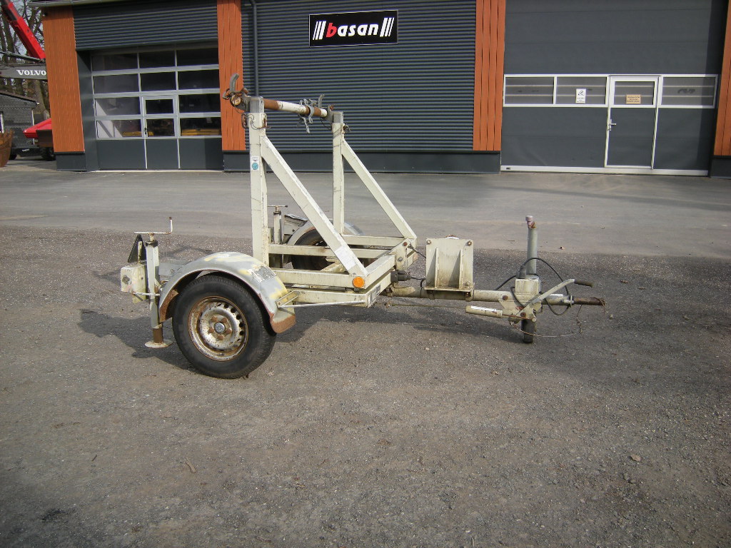 Anhänger für Kabeltrommeln Jacob Thaler !Achse verbogen!