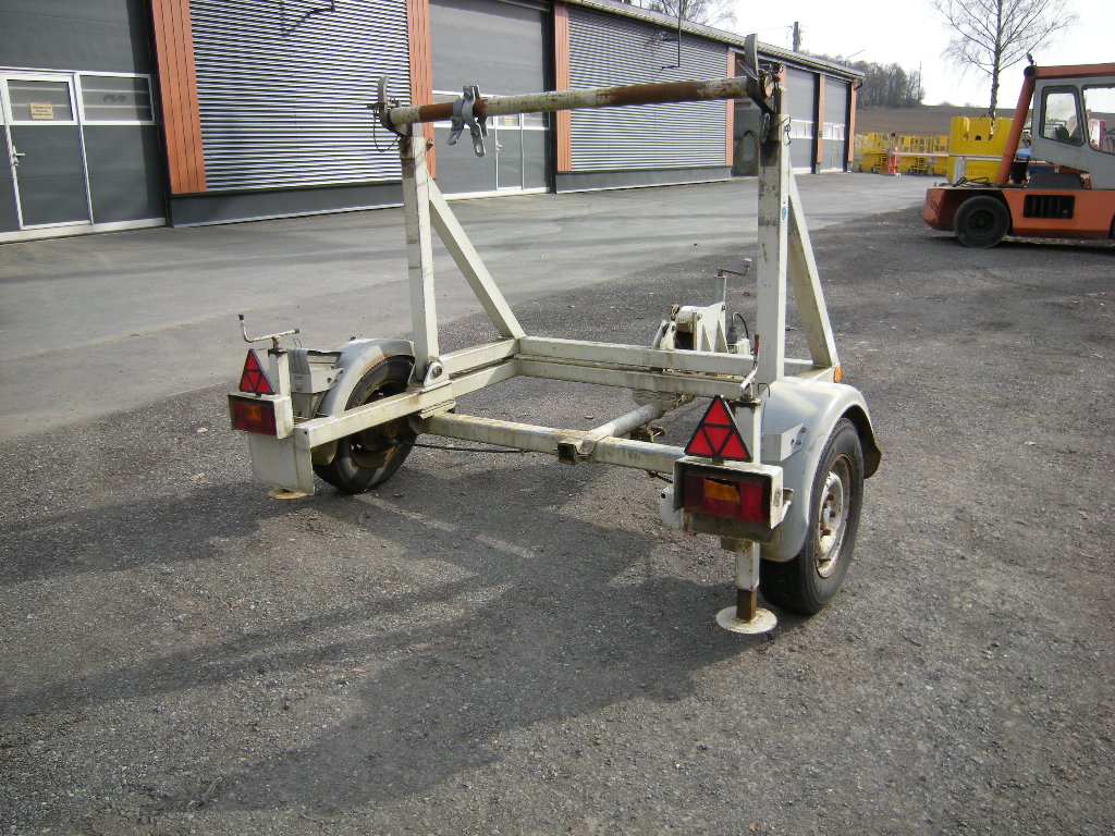 Anhänger für Kabeltrommeln Jacob Thaler !Achse verbogen!