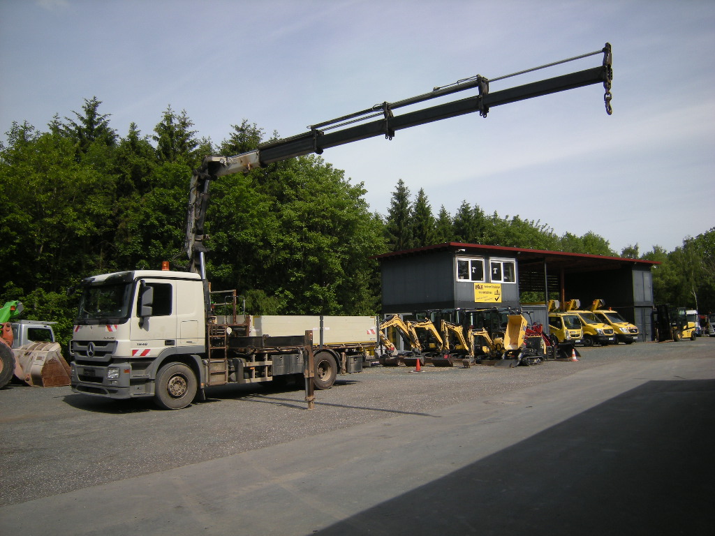 Mercedes Benz Actros 1848 mit Kran Atlas 240.2E-A4