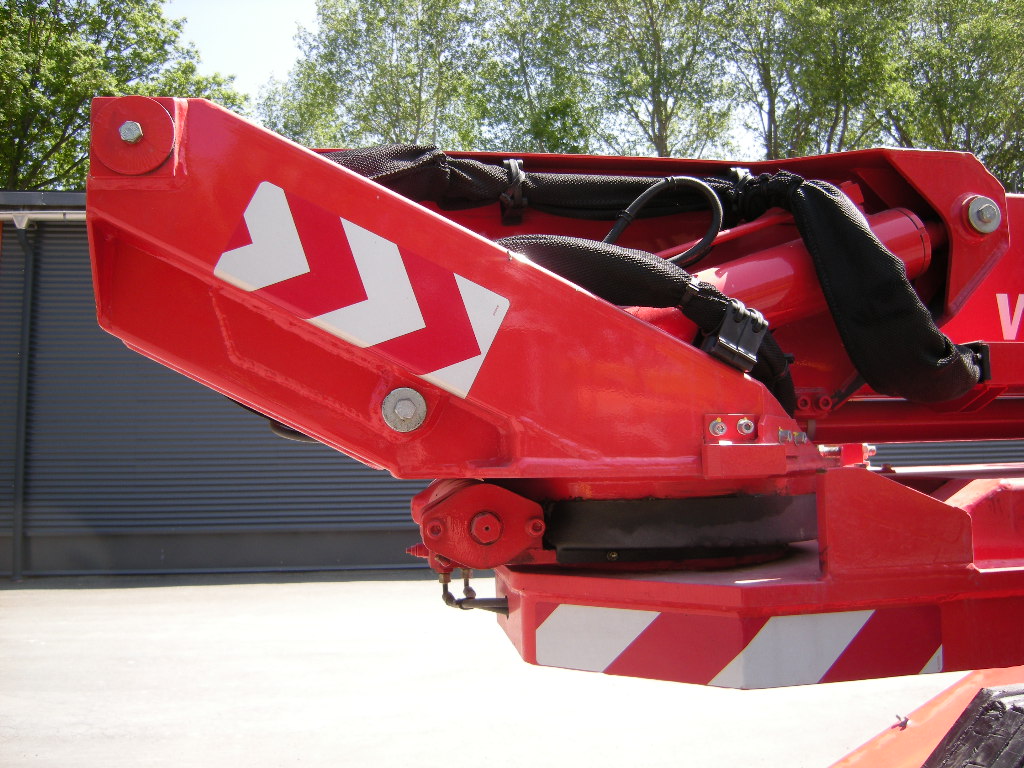 Teupen Leo 12